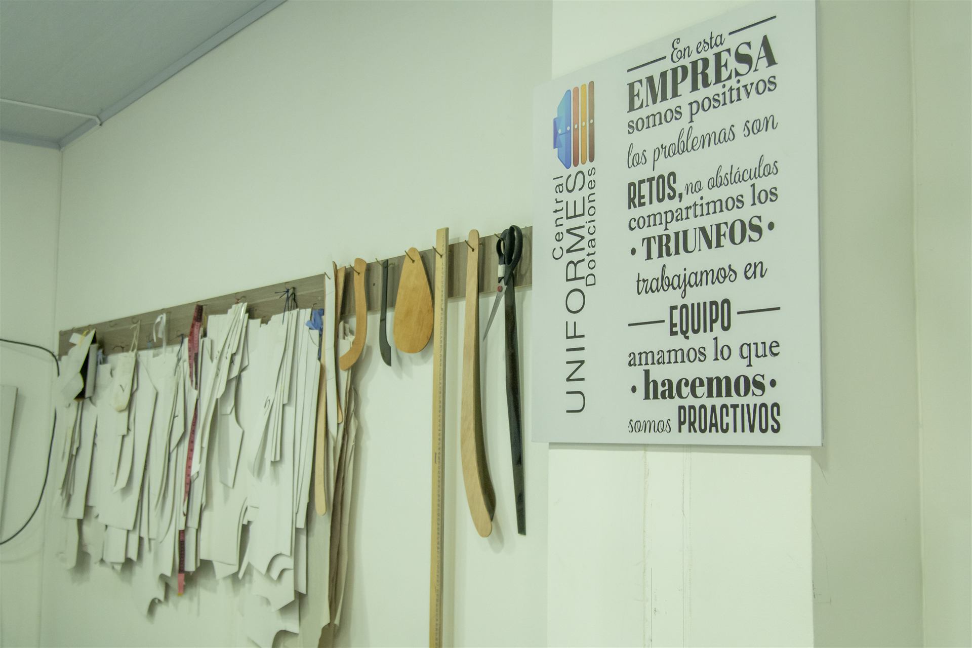 Ropa de trabajo para operación y logística de Central de Uniformes